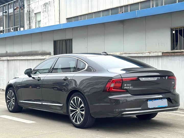 Volvo S90 2023 B 5 — фото 7