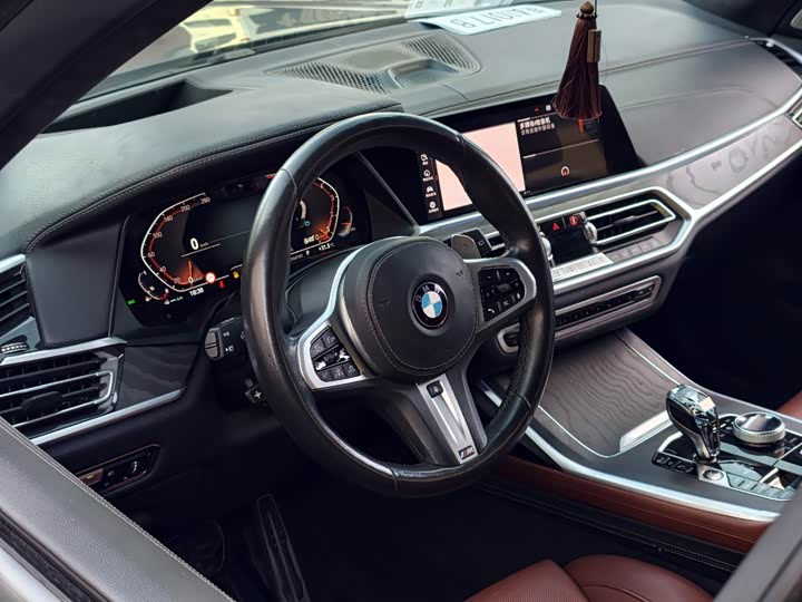 BMW X7 2019 x Drive 40i M — фото 4