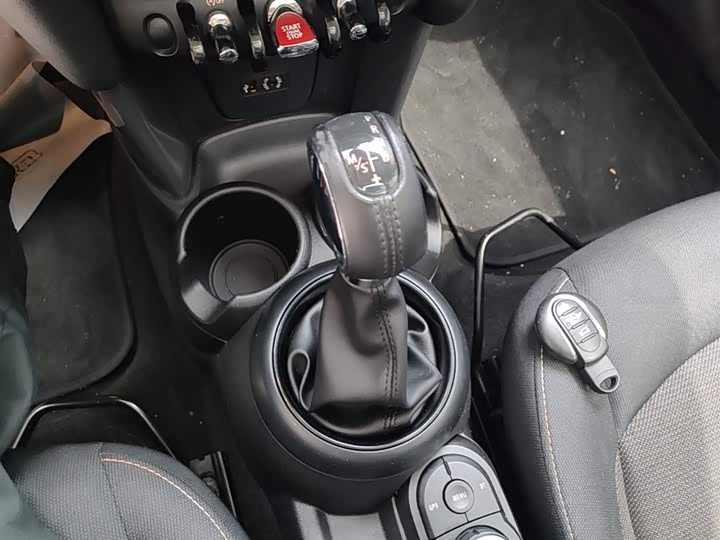 MINI Hatch — фото 14