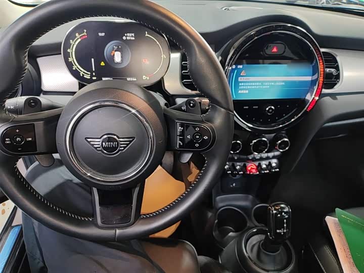 MINI Hatch — фото 10