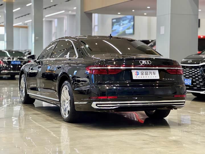 Audi A8 2024 A 8 L Horch — фото 4