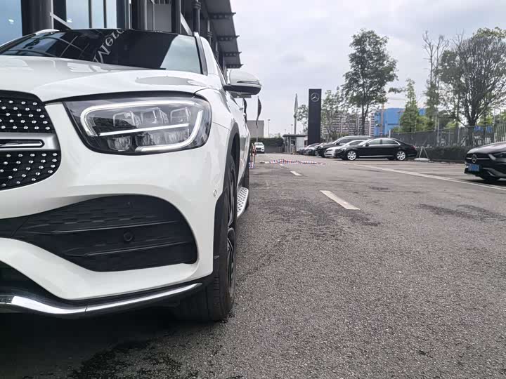 Mercedes-Benz GLC 2022 GLC 300 L 4 MATIC — фото 6