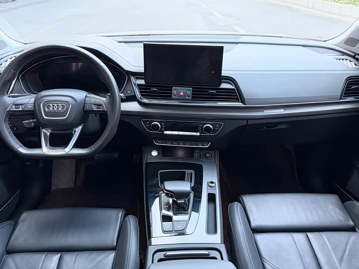 Audi Q5L 2022 45 T — фото 16
