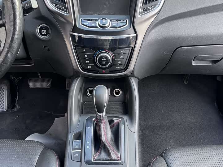 Changan CS75 2014 1.8 T ATElite IV — фото 12