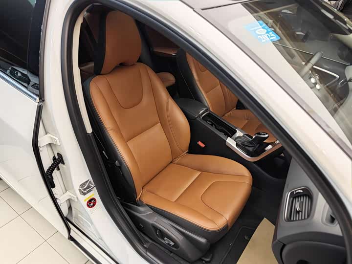 Volvo S60 2018 S 60 L T 3 — фото 32