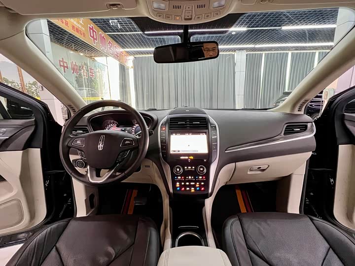 Lincoln MKC 2019 2.0 T 2 WD VI — фото 16