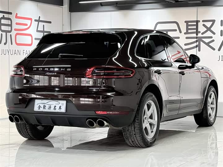 Porsche Macan 2017 Macan 2.0 T — фото 6