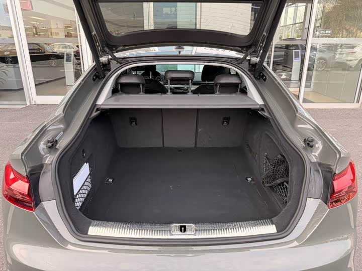Audi A5 2024 Sportback 40 TFSI — фото 16