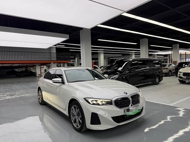 BMW i 3 2024 e Drive 35 L — фото 3