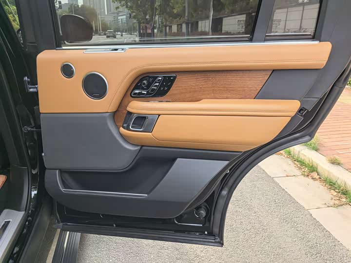 Land Rover Range Rover — фото 14