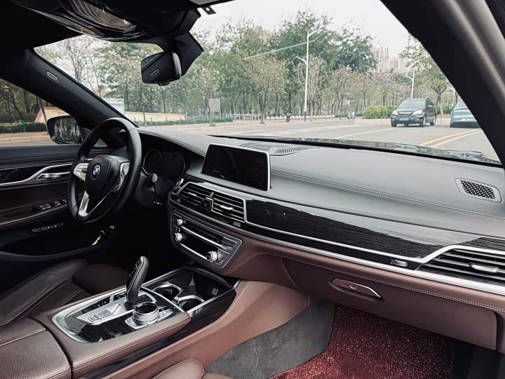 BMW 7-Series 2018 730 Li Leading M — фото 22