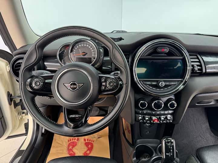 MINI Hatch — фото 15