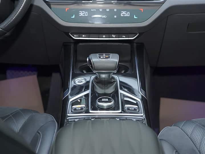 Hongqi HS5 2022 2.0 T 4 WD — фото 23