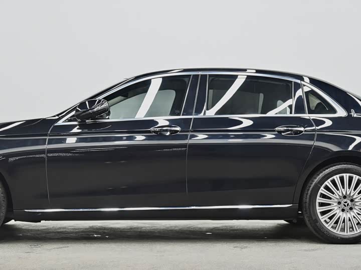 Mercedes-Benz E-Class 2022 E 300 L Luxury — фото 27