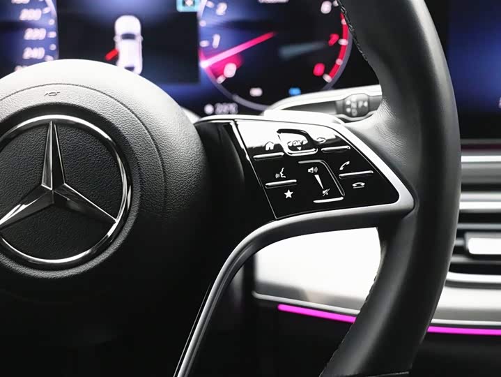 Mercedes-Benz GLE 2024 GLE 450 4 MATIC SUV — фото 24