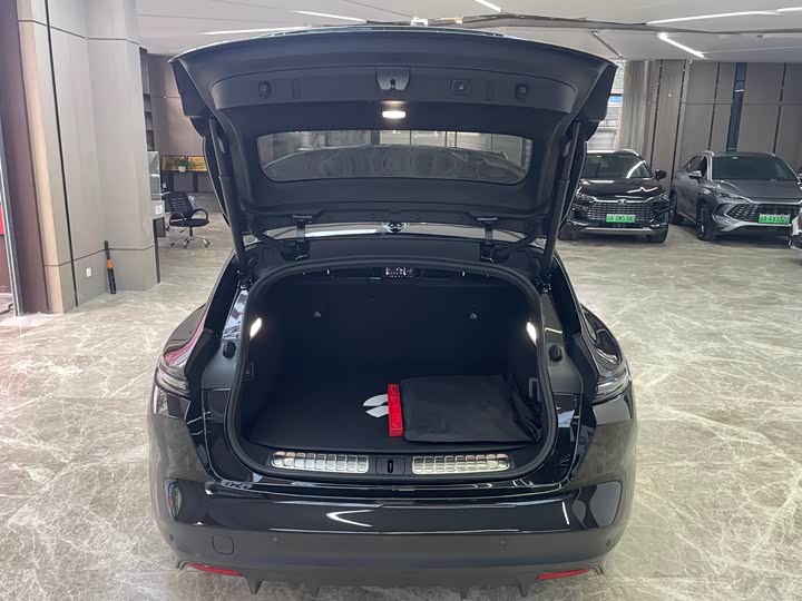 NIO ET5T 2024 75k Wh Touring — фото 8
