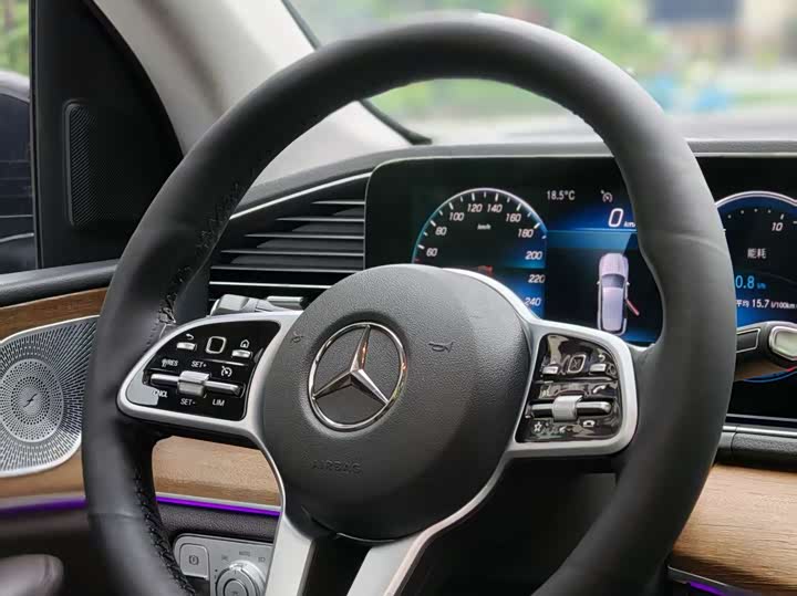 Mercedes-Benz GLE — фото 7