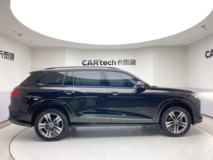 Audi Q6 2023 45 TFSI quattro — фото 4