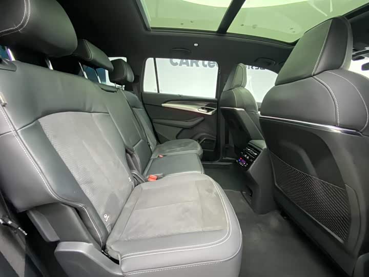 Audi Q6 2023 45 TFSI quattro — фото 26