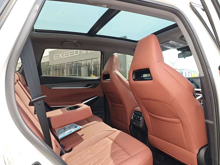 Changan CS75 PLUS 2024 1.5 T — фото 6