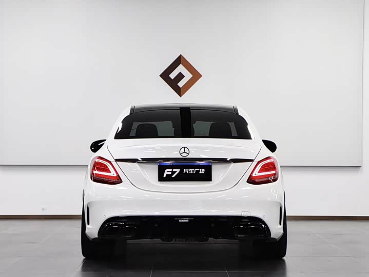 Mercedes-Benz C-Class 2019 AMG C 63 — фото 5