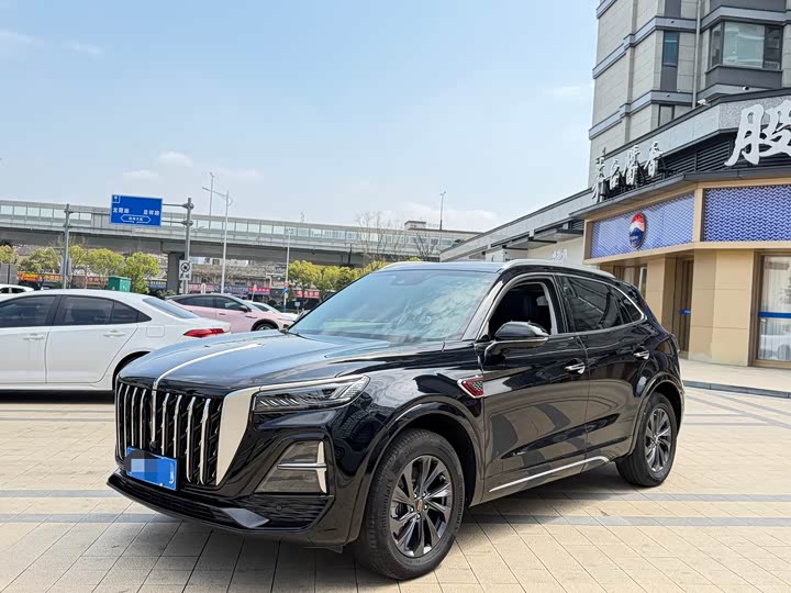 Hongqi HS5 2023 2.0 T Pro