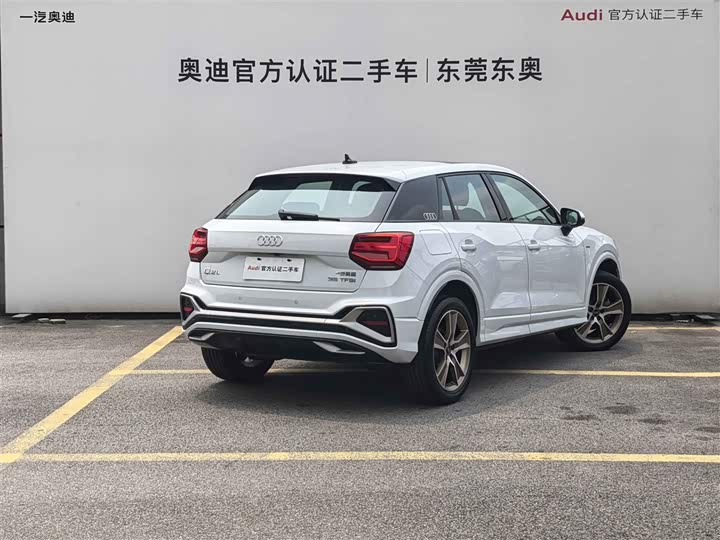 Audi Q2L 2023 35 TFSI — фото 4