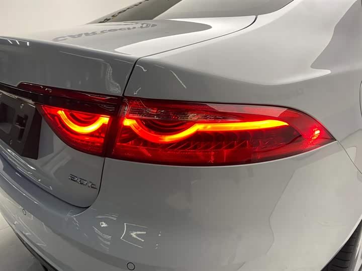 Jaguar XFL 2020 XFL 2.0 T P 200 2 WD — фото 10