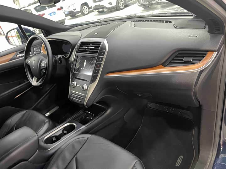 Lincoln MKC 2017 2.0 T 2 WD — фото 19