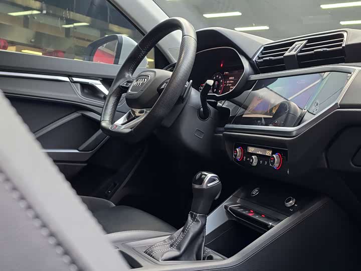 Audi Q3 Sportback 2020 40 TFSI — фото 10