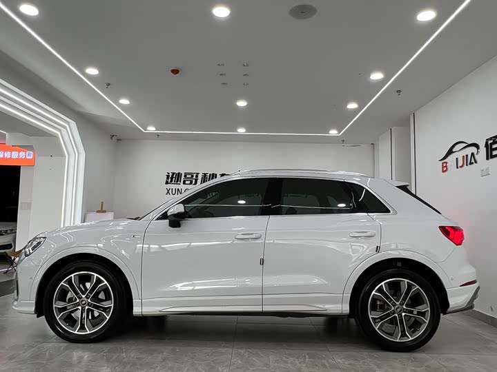 Audi Q3 40 TFSI стиль-динамик — фото 4
