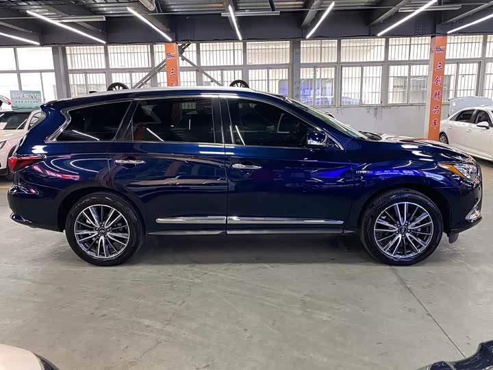 Infiniti QX60 2020 2.5 S/C Hybrid 2 WD — фото 4