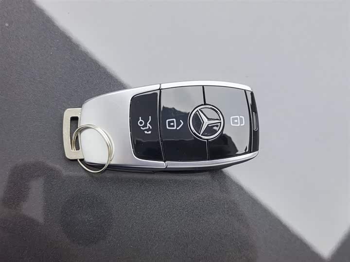 Mercedes-Benz CLS 2023 CLS 300 — фото 19