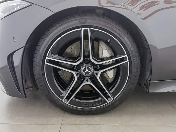 Mercedes-Benz CLS 2023 CLS 300 — фото 17