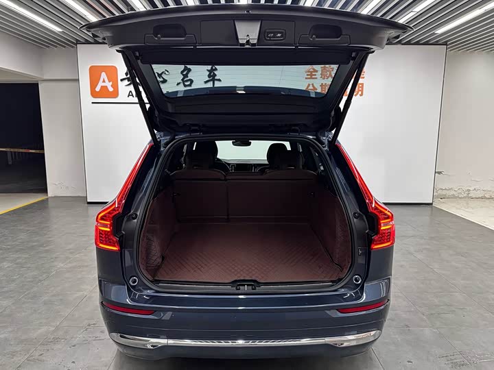 Volvo XC60 2024 B 5 4 WD — фото 5