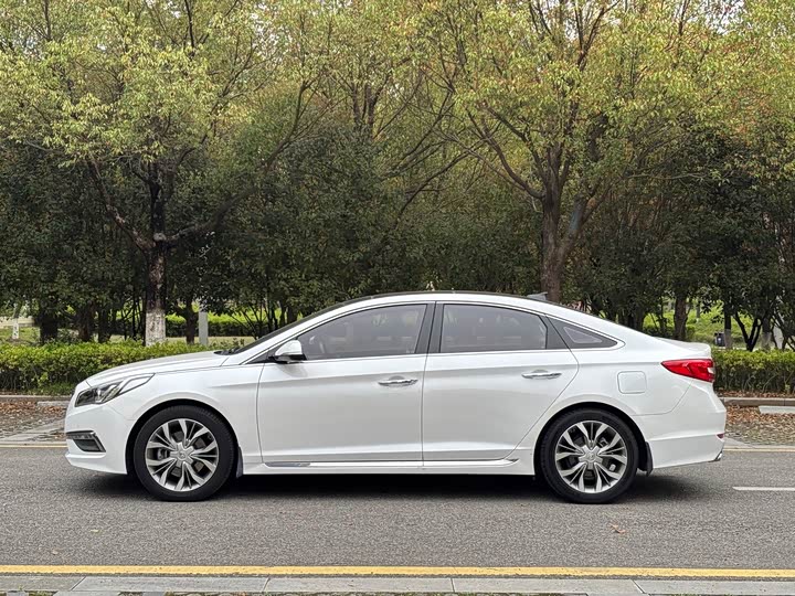 Hyundai Sonata — фото 7