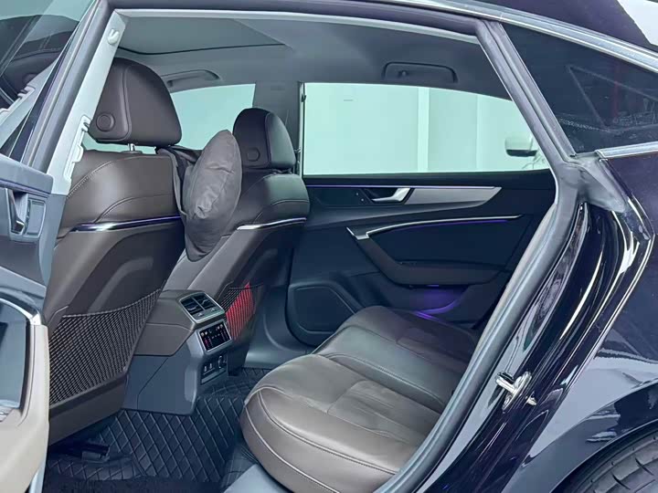 Audi A 7 L 2024 45 TFSI S-line — фото 12