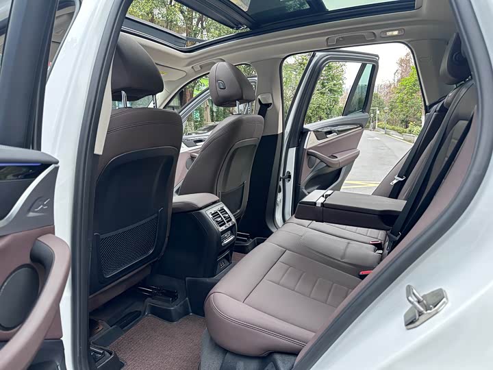 BMW X3 2021 x Drive 25i — фото 12