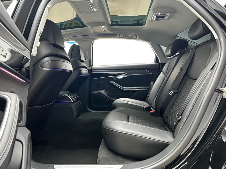 Audi A8 2023 A 8 L 50 TFSI quattro — фото 10