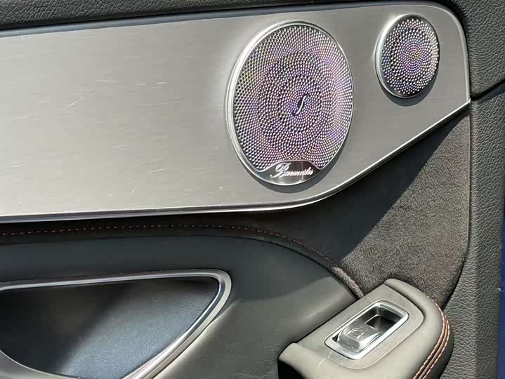 Mercedes-Benz C-Class 2017 AMG C 63 — фото 12