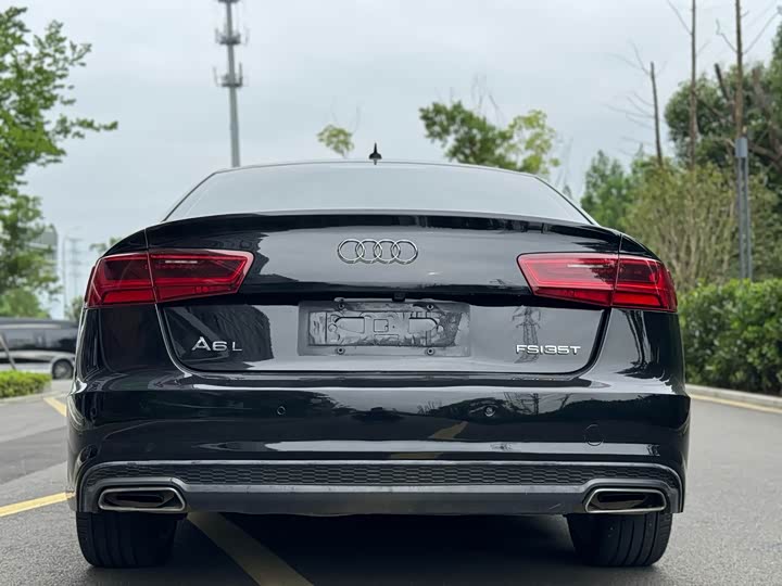 Audi A6L 2018 30 35 TFSI — фото 12