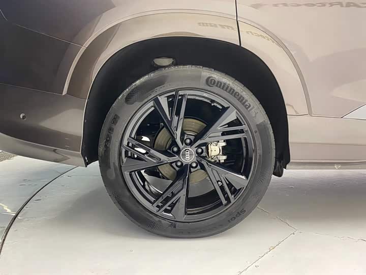 Audi Q6 2023 50 TFSI quattro edition one — фото 11