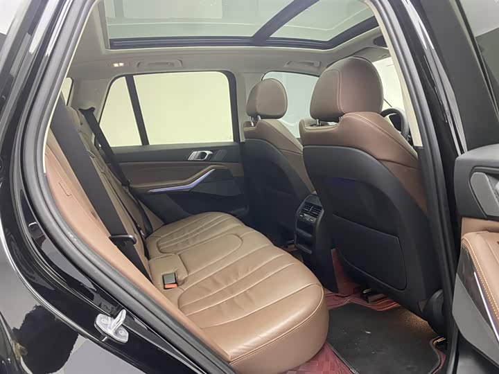 BMW X5 2019 x Drive 40i M — фото 24