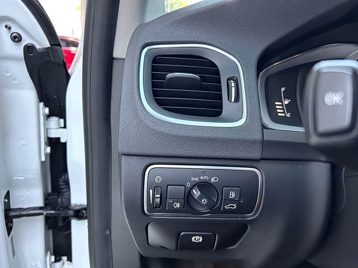 Volvo S60 2018 S 60 L T 3 — фото 14