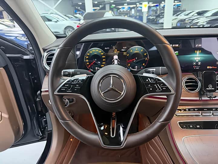 Mercedes-Benz E-Class E 300 L люкс — фото 8