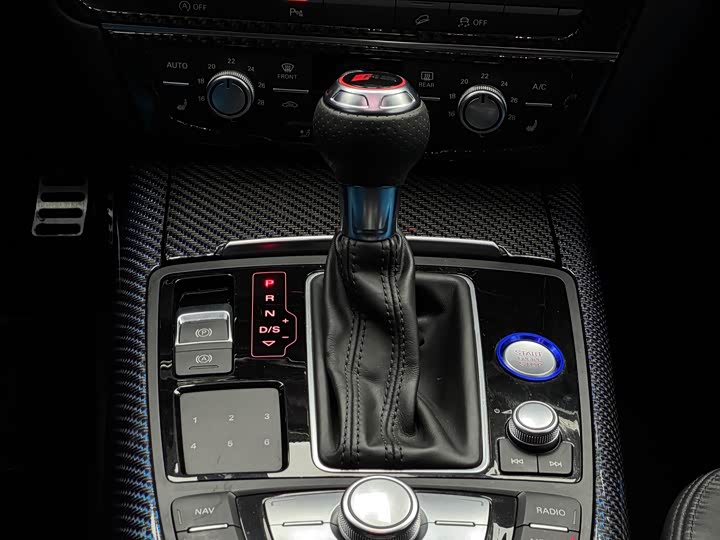 Audi A6 2018 3.0 T allroad quattro — фото 12