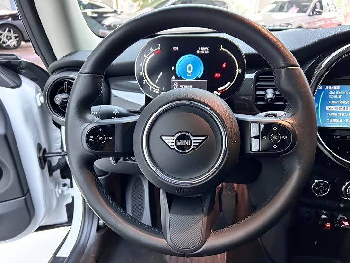 MINI Hatch — фото 15