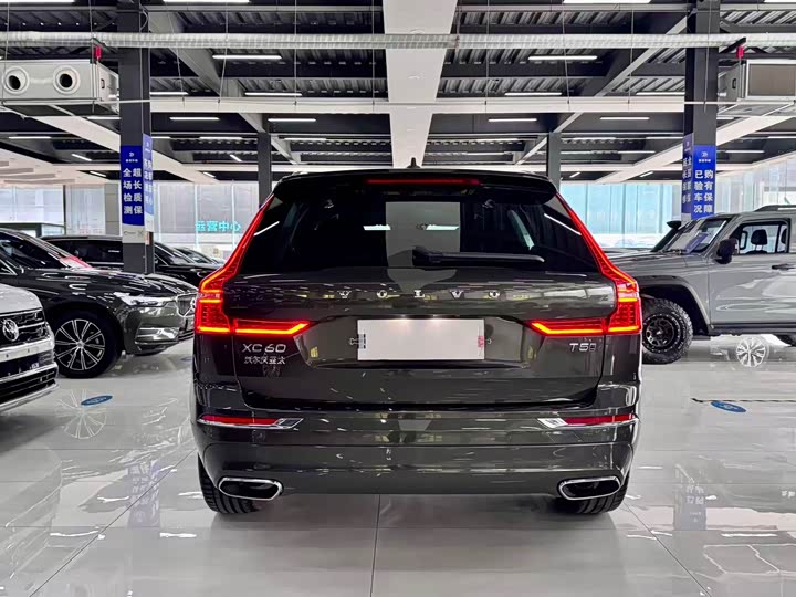 Volvo XC60 2021 T 5 4 WD — фото 8