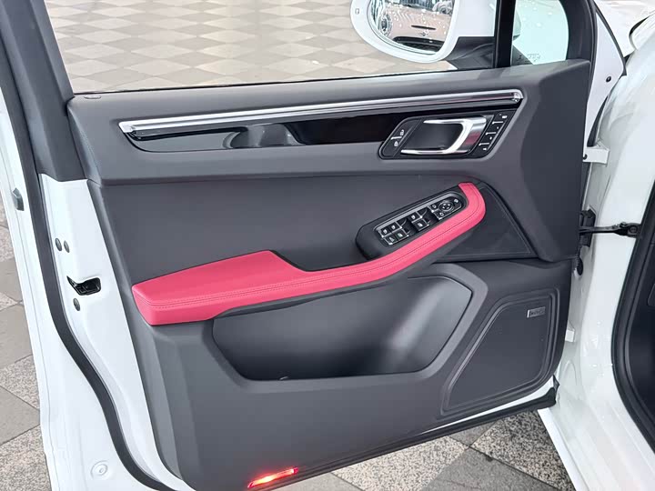 Porsche Macan 2020 Macan GTS 2.9 T — фото 10