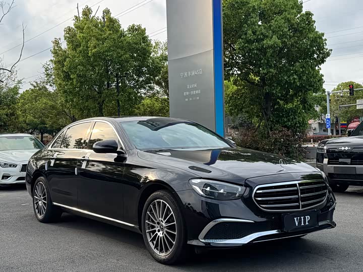 Mercedes-Benz E-Class E 260 L — фото 3